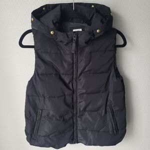 GAP Hooded Quilted Primaloft Down Alternative Puffer Vest Size XSmall In Black